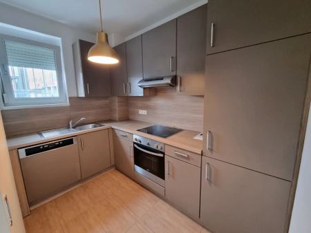 Großzügig & gut aufgeteilt Hübsche 2-Zimmer-Wohnung Nähe Albert-Schweitzer-Klinik - Photo 3