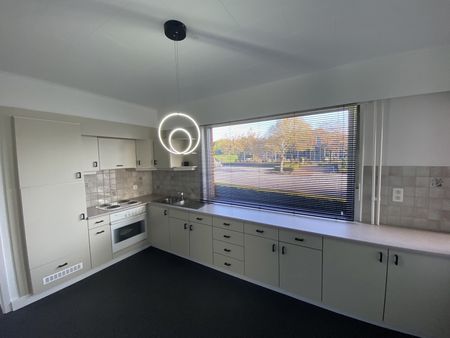 Prachtig opgeknapte en instapklare woning met tuin - Photo 5