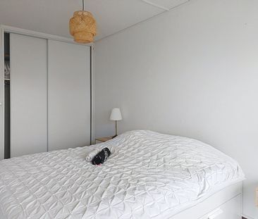 Appartement à louer - REIMS RUE DESBUREAUX - Photo 6