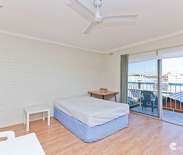 31/212 Hampden Road, Crawley WA 6009 - Photo 3