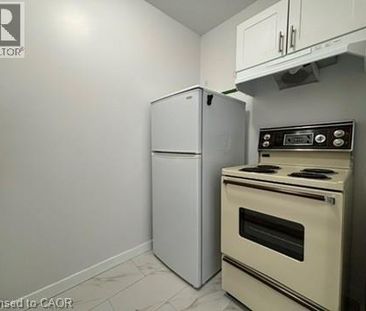 757 BARTON Street E Unit# 2, Hamilton, Ontario, L8L3A9 - Photo 2
