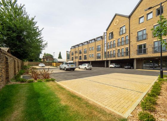 Stunning one bedroom furnished apartment to rent in Waterloo Wharf - Photo 1