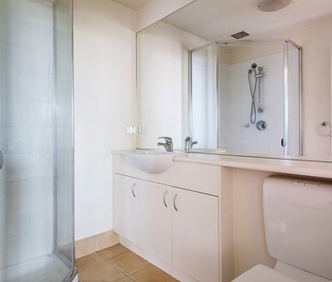5619/570 Lygon Street, Carlton VIC 3053 - Apartment For Rent | Domain - Photo 6