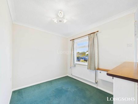 3 bedroom detached bungalow to rent - Photo 3