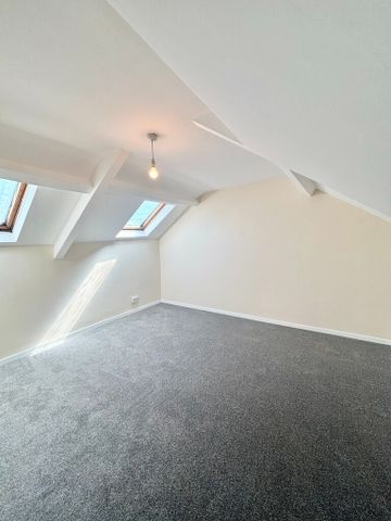 128A Bolgoed Rd, Pontarddulais, Swansea SA4 8JE - Photo 2