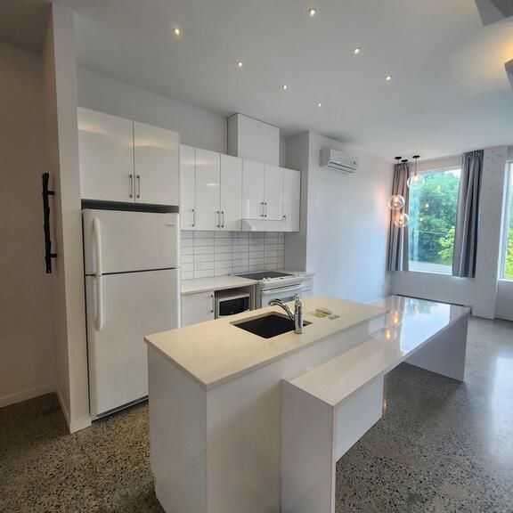 LOFT 3 ½ MODERNE À LOUER – 1 150 $/MOIS - Photo 1