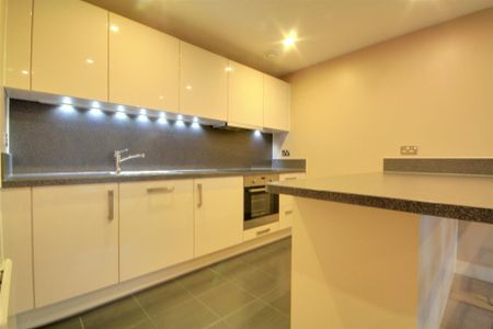 2 bedroom apartment to rent - Photo 4