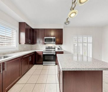 For Lease - 72 Middlecote Drive, Ajax, Ontario - Photo 6