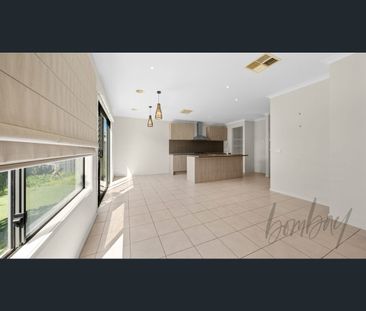 Charming 3-Bedroom, 2-Bathroom Home with Low-Maintenance Yard and M... - Photo 1