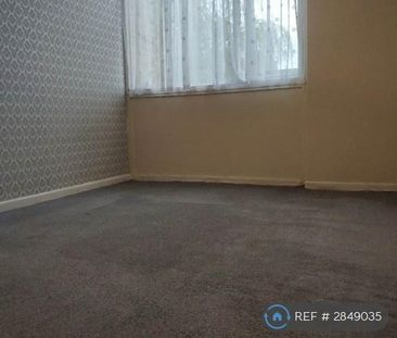 3 bedroom end of terrace house to rent - Photo 4
