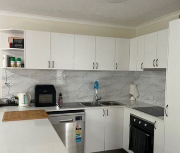 5/9 Bright Street, Labrador - Photo 5