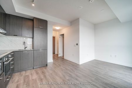 For Lease - 38 Honeycrisp Crescent Unit# 2003, Vaughan, Ontario - Photo 5