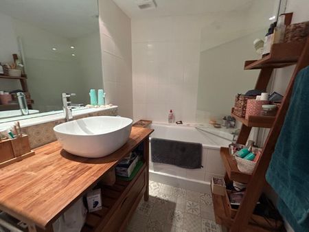 Location Appartement 3 pièces 64m² NIMES 30900 - Photo 5