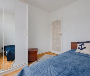 Jasne 3-pokojowe mieszkanie w Chyloni - Zdjęcie 3