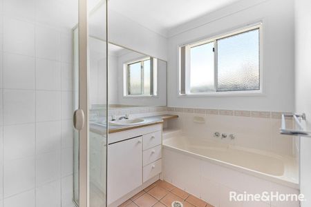 Beautiful Four Bedroom Family Home in River Meadows Estate - Photo 3