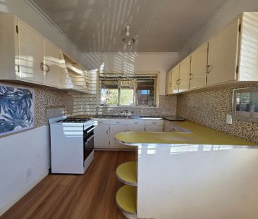 Central Location , Walk to Busy Central Clayton Rd Strip - Photo 6