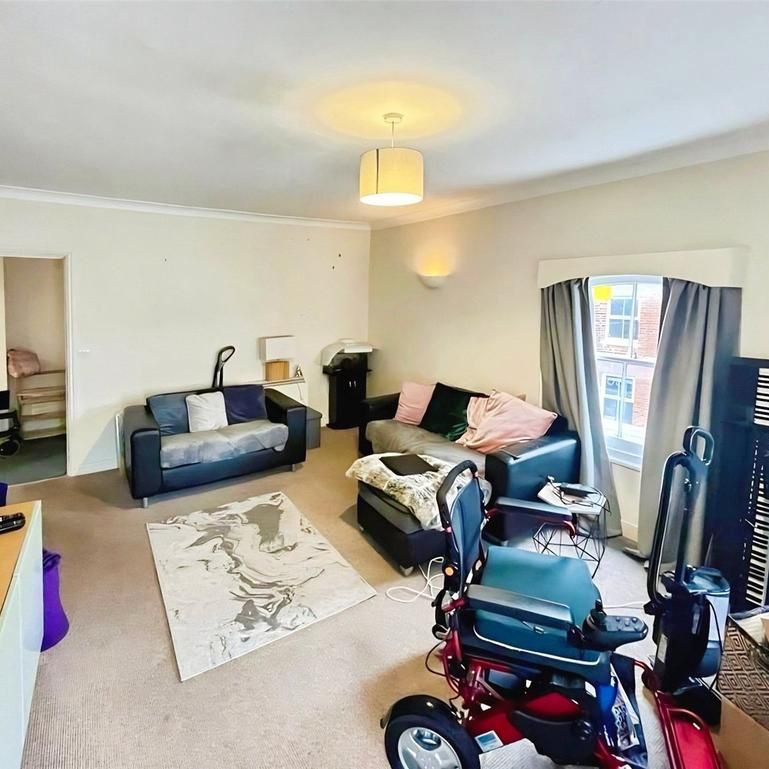 2 bedroom flat to rent - Photo 1