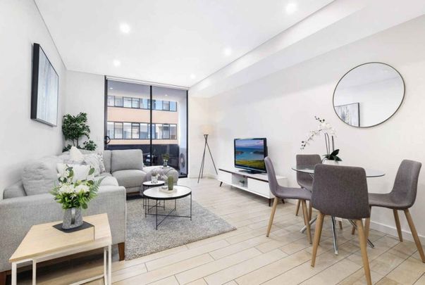 2 BEDROOM APARTMENT IN PRIME LOCATION - Photo 1