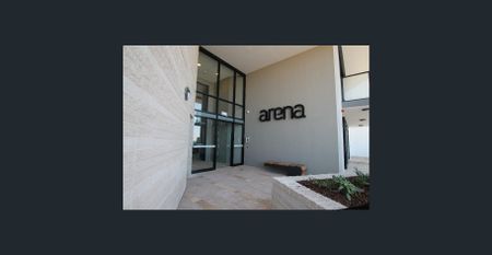 Stunning high floor, beachside apartment - Photo 4