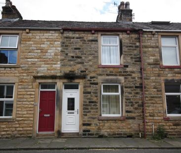 3 bedroom private hall to rent - Photo 2