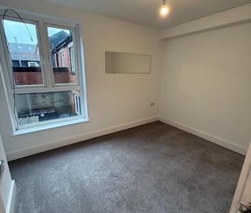 6 1a Ravenscroft Street, Bloomfield, Belfast, BT5 5BE - Photo 2