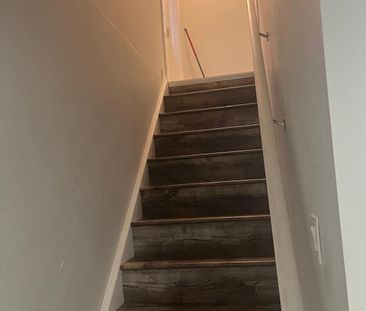 For Lease - 541 Starwood Drive, Guelph, Ontario - Photo 3