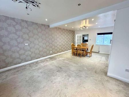 Grasmere Avenue, Tilehurst, Reading, RG30 - Photo 2