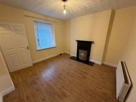 90 Main Street, Randalstown, BT41 3BB - Photo 3