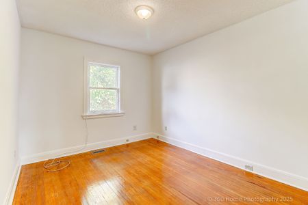 For Lease - 192 Roe Avenue, Toronto, Ontario - Photo 5