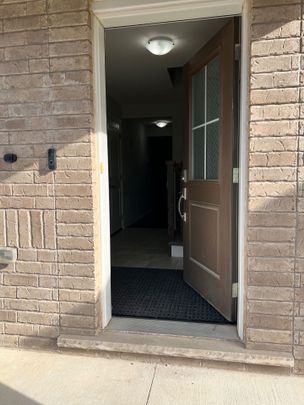 For Lease - 36 Damude Avenue, Thorold, Ontario - Photo 1