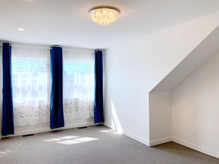 Av. des Frênes, H9R 0E7, Pointe-Claire - Photo 3