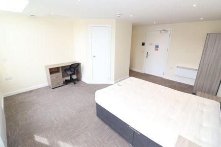 Studio to rent - Photo 4