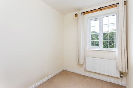 4 bedroom terraced house to rent - Photo 2