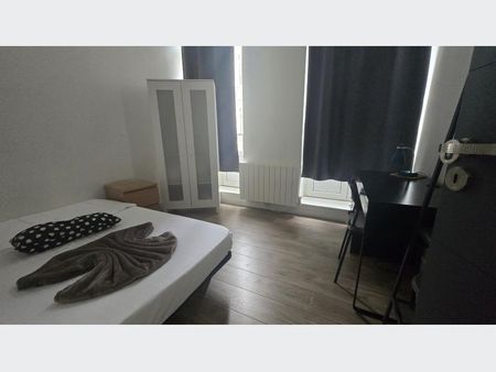 Appartement à Louer à LILLE 1010 € - Photo 2
