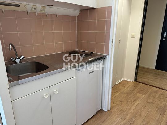 Appartement 1 pièce à louer au pied du métro Mairie de Clichy - Photo 1