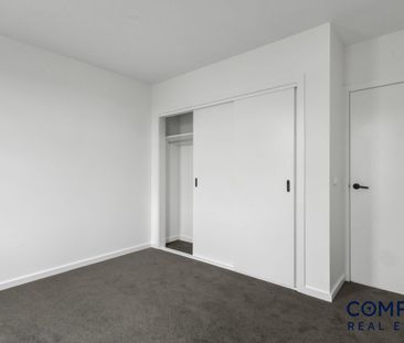 Brand New 4-Bedroom Townhouse! - Photo 4