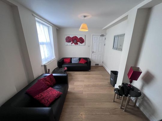 4 bedroom house share to rent - Photo 1