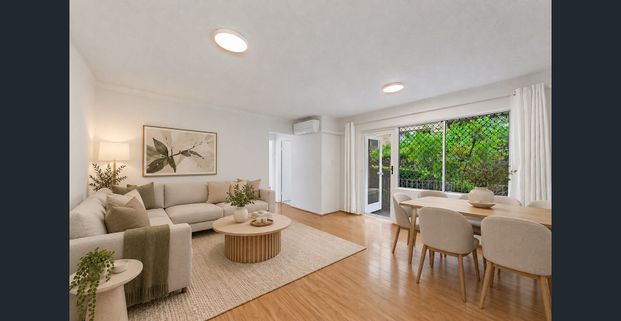 Two bedrooom home in a premiere riverside locale - Photo 1