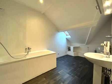 Châtelain - Maison 1 ch +-65m² - Ixelles - Photo 4