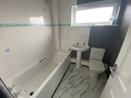 3 Bedroom House To Rent - Photo 5