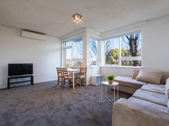 125 Alma Road, St Kilda East, VIC - Photo 1