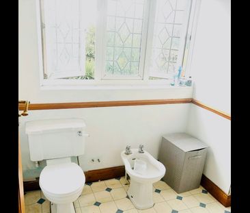 Room in a Shared House, Brixham Gardens, IG3 - Photo 6