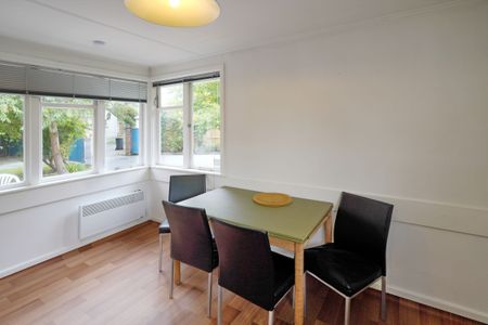 Leafy Tranquil Hide Away - Photo 4