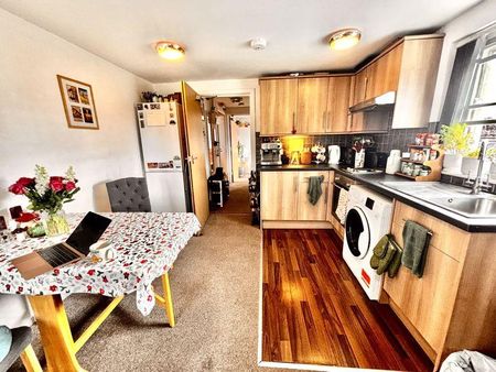 1 bedroom apartment to rent - Photo 4