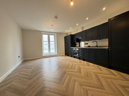 Burlington Place, Eastbourne - Photo 2