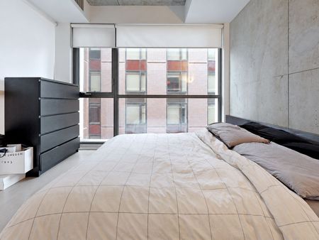 For Lease - 39 Brant Street Unit# 827, Toronto, Ontario - Photo 2