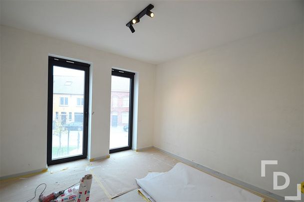 Energiezuinige en ruime nieuwbouwappartement te huur in centrum Langemark! - Photo 1