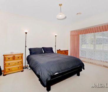 4 Bed, 2 Bath - Photo 5