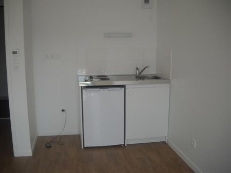 Location Appartement 1 pièce 33m² STE LUCE SUR LOIRE 44980 - Photo 3