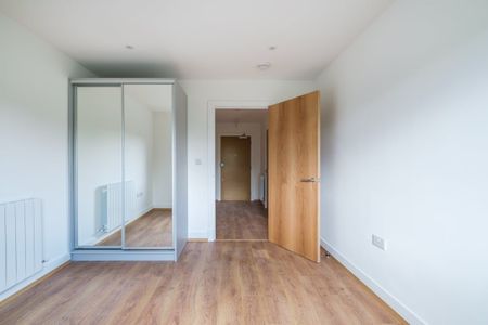 2 bedroom apartment to rent - Photo 4